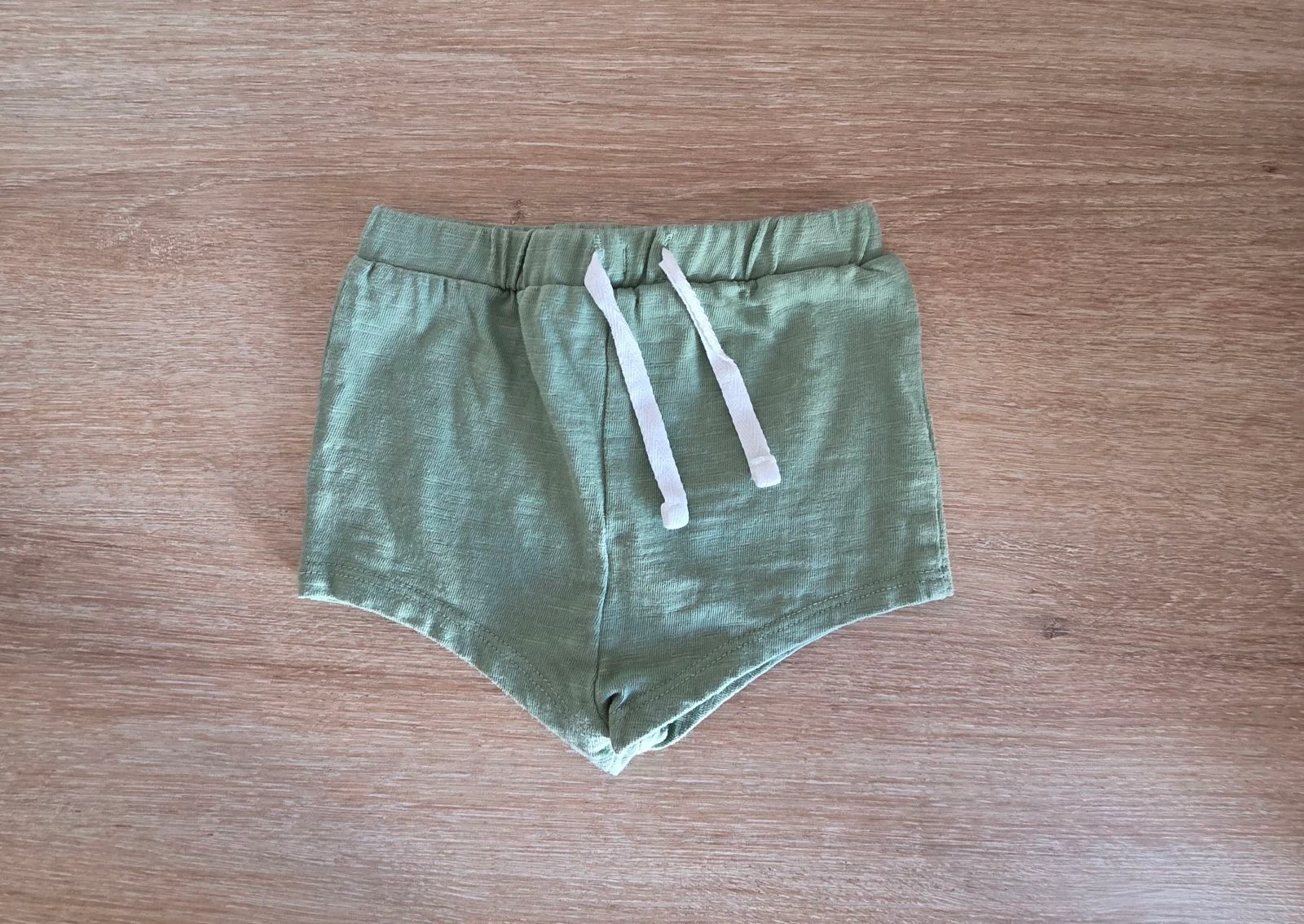 Korte mouwen salie groen biologisch katoen Kiabi Maat 3 maanden 56-62 cm – photo 2